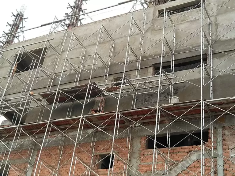 Thuê nhà thầu thi công xây dựng uy tín tại Dĩ An